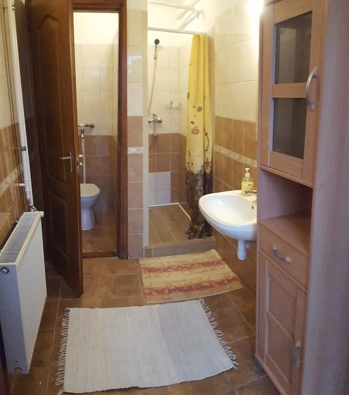 Harsfavirag Vendeghaz Bed and Breakfast Pápa Buitenkant foto